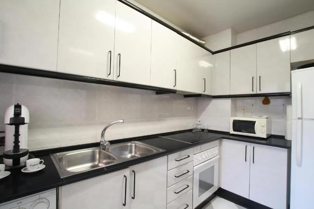 Good Apartments Gran Via 3 Bedrooms Barcelona